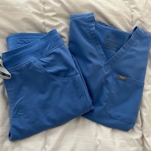 Ceil Blue FIGS Scrubs!! Top and Pants! SMALL